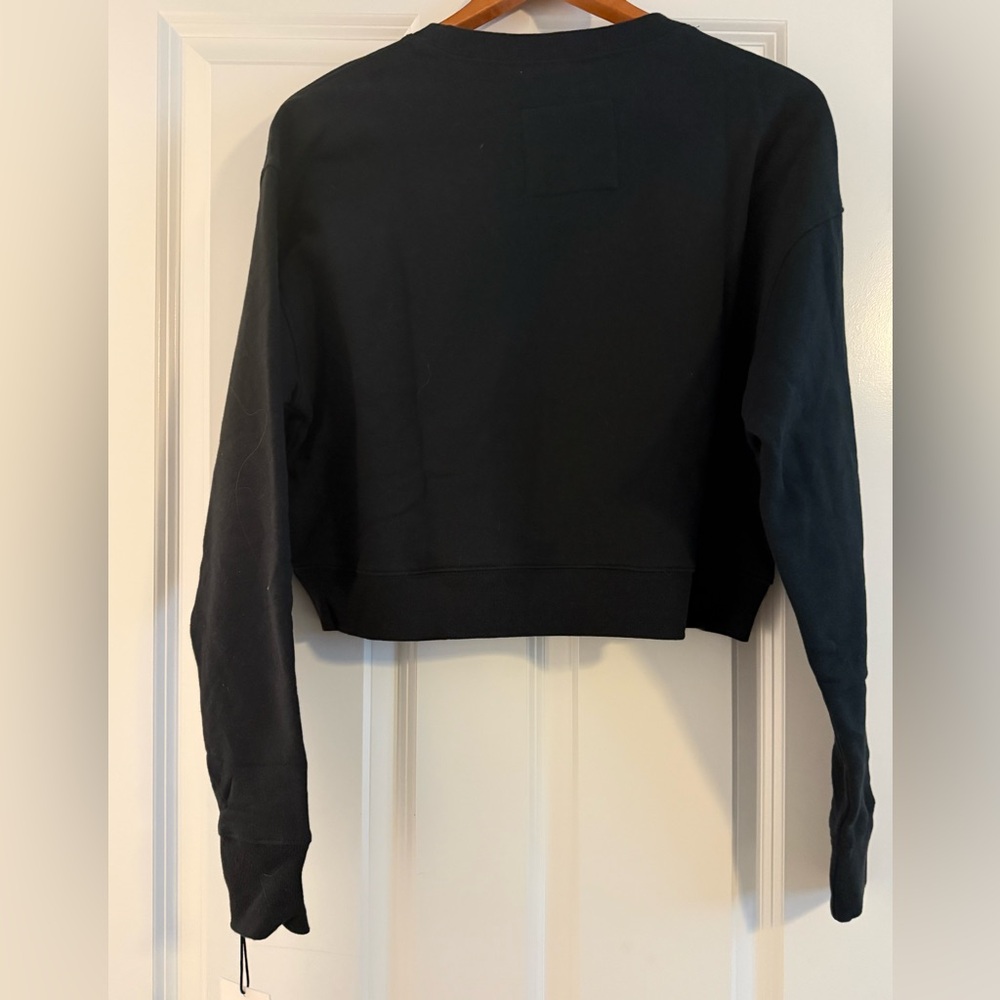 NWT Girlfriend Collective Black Crewneck - Picture 2 of 5